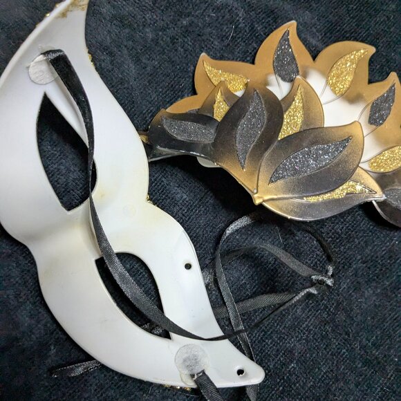 MASQUERADE MASK - MULTIPLE SIZE AND COLORS AND DESIGNES - Picture 15 of 15